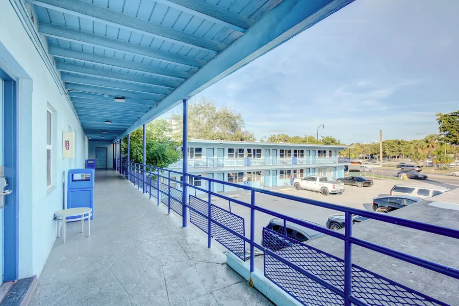 Leeward Motel By Capital O North Miami Beachside hotel detail image 6