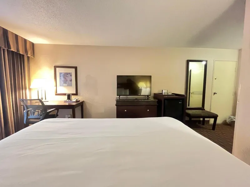 Derby Hotel & Suites hotel detail image 6