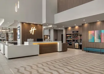 Holiday Inn Hotel And Suites Commerce City Denver Airport By Ihg hotel thumbnail 2