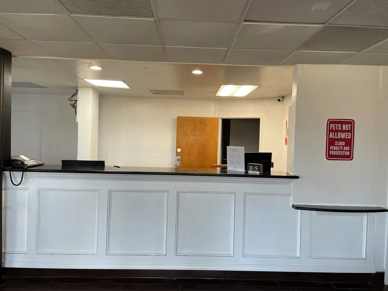Millennium inn hotel detail image 6