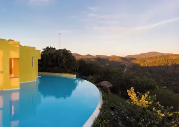 Careyes hotel thumbnail 3