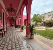 La Casa Rosa Imperial hotel detail image 3
