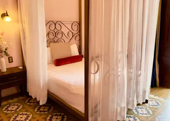 La Casa Rosa Imperial hotel thumbnail 5