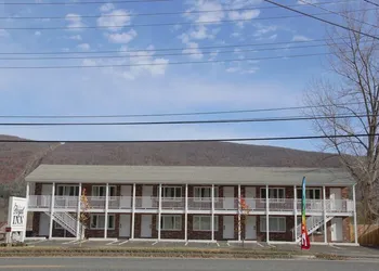 Rodeway Inn hotel thumbnail 2