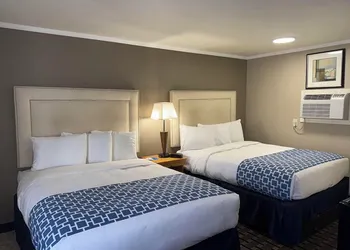 Rodeway Inn hotel thumbnail 5
