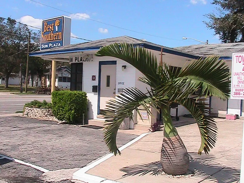 Best Southern Sun Plaza Motel hotel detail image 2