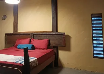 xulha rustica hotel thumbnail 3