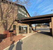 Pioneer Motor inn hotel detail image 4