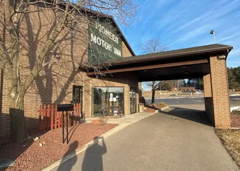 Pioneer Motor inn hotel thumbnail 4