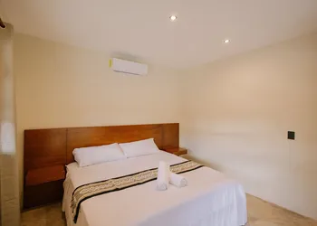 Quietud Hotel hotel thumbnail 8