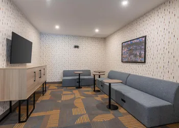Home2 Suites By Hilton North Attleboro hotel thumbnail 2