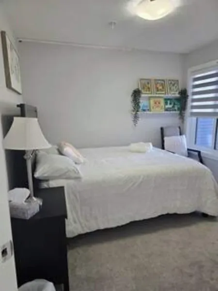 Spacious Edmonton Family Rental hotel detail image 6