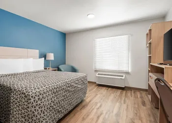 Woodspring Suites Lancaster North hotel thumbnail 7