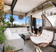 Romantic Zone by Monyxbnb hotel detail image 3