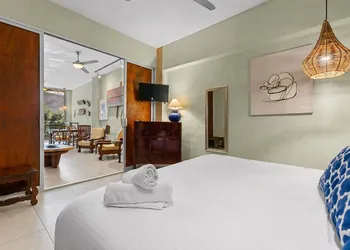 Romantic Zone by Monyxbnb hotel thumbnail 8
