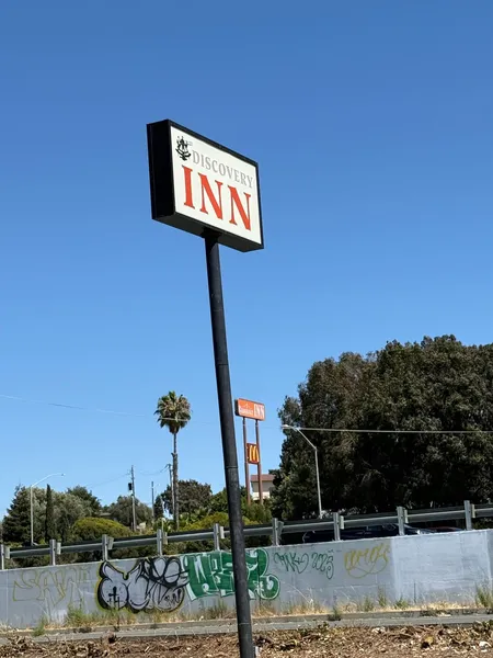 Discovery Inn Vallejo I 80 Near Napa CA hotel detail image 2