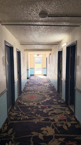 Wichita's Sunrise inn & Suites hotel detail image 2
