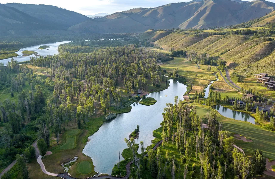 The Sylvan Lodge at Snake River Sporting Club hotel detail image 2