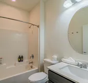 Sleek Stay 4mins to State Farm Stadium hotel detail image 3