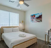 Sleek Stay 4mins to State Farm Stadium hotel detail image 5