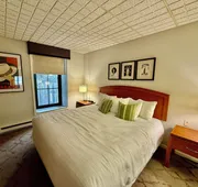 Lindsey Place hotel detail image 3