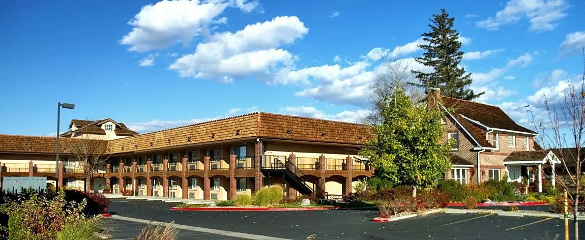 Carson Valley Motor Lodge & Suites hotel detail image 2
