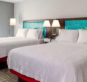 Hampton Inn by Hilton Chelsea hotel detail image 4