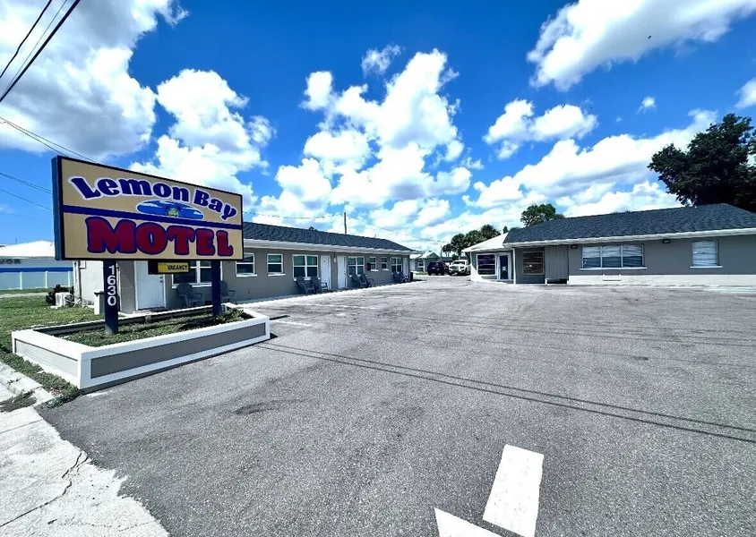 Lemon Bay Motel hotel detail image 6