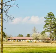 DeQueen Golf and Country Club hotel detail image 5