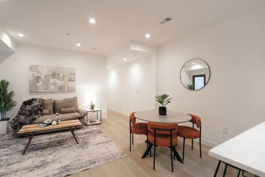Unit 3 One BR With Queen Sofa and Bed hotel detail image 6