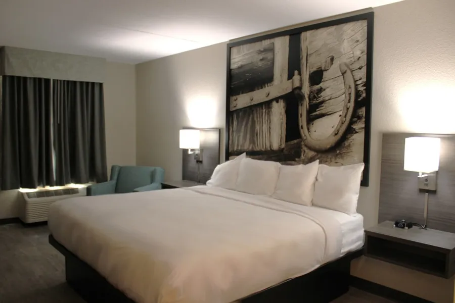 Boarders Inn & Suites by Cobblestone Hotels - Lamar hotel detail image 2