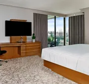 Crowne Plaza Toronto Suites hotel detail image 3