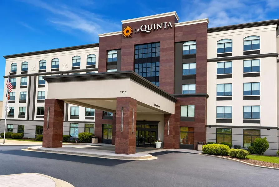 La Quinta Inn & Suites by Wyndham Duluth/Atlanta hotel detail image 2