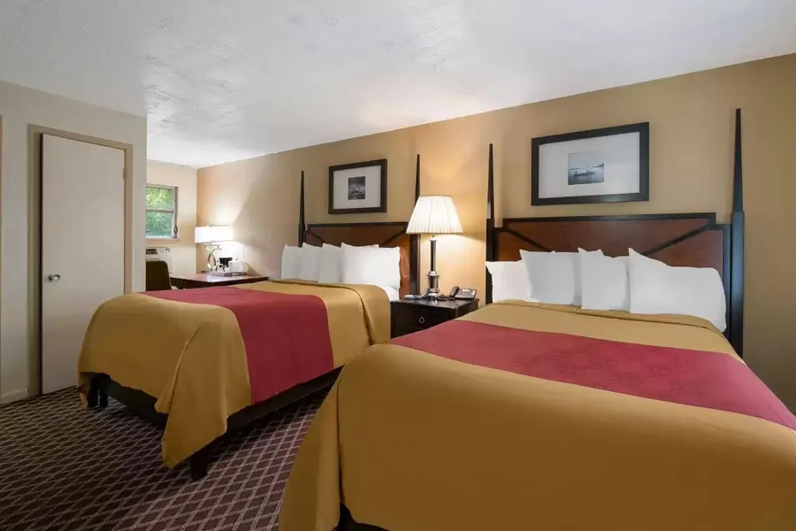 Presque Isle Motel hotel detail image 6