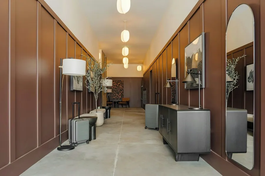 Ceros hotel detail image 2