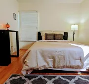 Convinient Location in Los Angeles hotel detail image 4