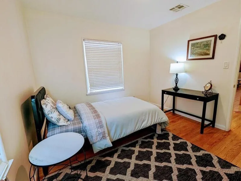 Convinient Location in Los Angeles hotel detail image 6