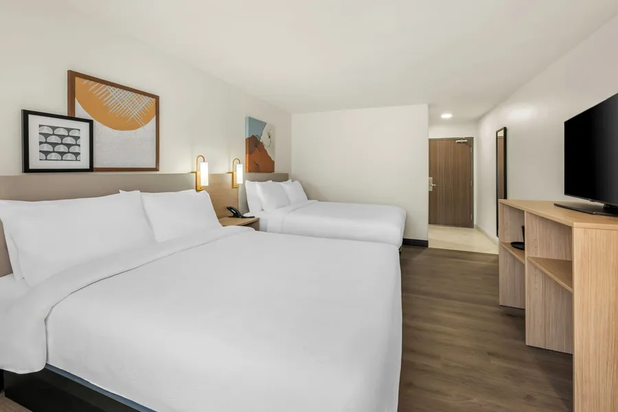 Spark by Hilton Freeport hotel detail image 6