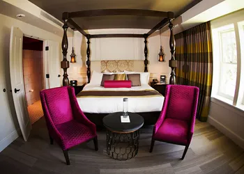 The Birchwood hotel thumbnail 2