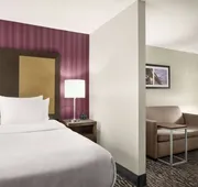 La Quinta Inn & Suites by Wyndham Newark - Elkton hotel detail image 4