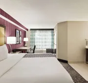 La Quinta Inn & Suites by Wyndham Newark - Elkton hotel detail image 7
