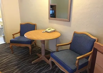 Sky Ranch Inn hotel thumbnail 4