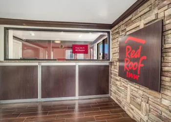 Red Roof Inn Sumter hotel thumbnail 4