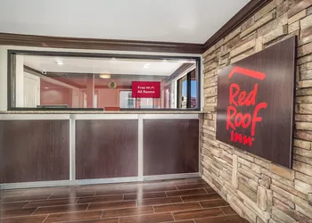Red Roof Inn Sumter hotel thumbnail 4