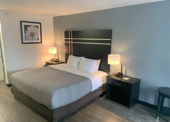 Quality Inn & Suites Hardeeville - Savannah North hotel thumbnail 8