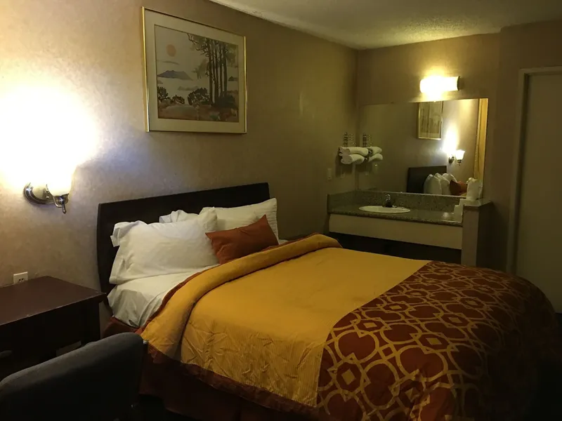 Executive Suites Inn hotel detail image 2