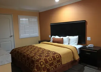 Executive Suites Inn hotel thumbnail 3