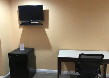Executive Suites Inn hotel thumbnail 5