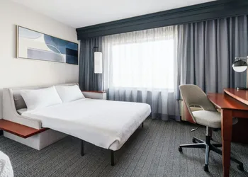 Courtyard By Marriott Farmington hotel thumbnail 4
