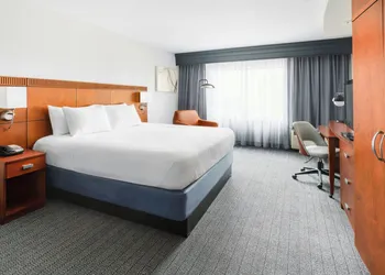 Courtyard By Marriott Farmington hotel thumbnail 7